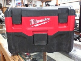 Milwaukee Cordless Wet/Dry Vacuum