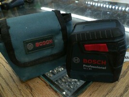 Bosch GLL30 Laser Level in Case