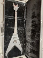 kerry king V black satin w/ case Guitar 