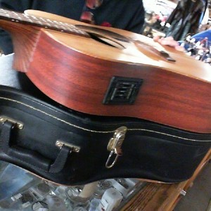 MARTIN DX-1 ACOUSTIC ELECTRIC GUITAR (SOME DELAMINATION & A DING) WITH CASE