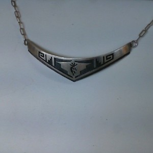 NATIVE AMERICAN HOPPI "V" SHAPE NECKLACE STERLING SILVER AND BLK DESIGN