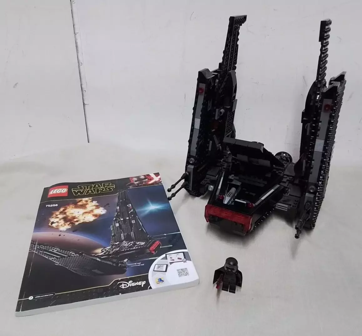 LEGO Star Wars: Kylo Ren's Shuttle (75256) Incomplete W/ Manual & Kylo Mini Fig