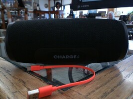 JBL Charge 4 w/ Cord