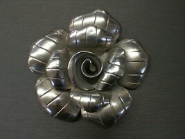  STERLING SILVER ROSE PENDANT