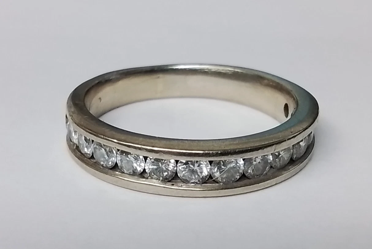 0.98 ctw Round Diamond Channel-Set Wedding Band Ring 14k White Gold - Sz 7.5