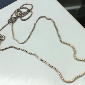  Silver 0.925% 2.60gms FINE BOX Chain, 18"