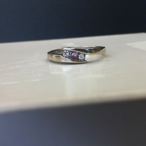  Fine White Gold 14kt 2.20gms Band with 2 Moissonites and 1 Pink Sapphire