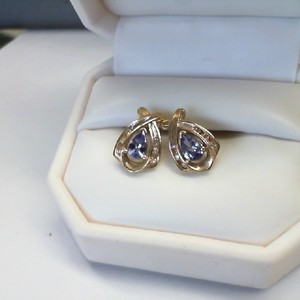 Gold 10kt 2.30gms Tanzanite Post Earrings