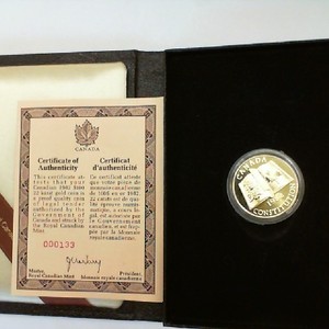 Canadian 1982 $100 1/2oz 22K Proof Gold Coin Constitution Boxed with COA
