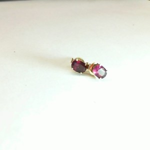  Yellow Gold 14kt 3.40gms Oval Ruby Post Earrings