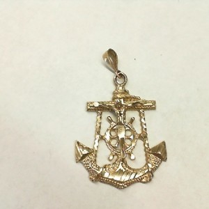  Yellow Gold Diamond Cut 14kt 3.00gms Navy Mariner Crusafix Pendant