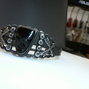 Vintage Maisels Sterling Silver 0.925% 23.60gms Cuff Bracelet Black Onyx