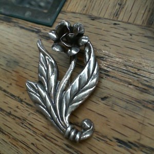  Vintage Sterling Silver 0.925% 3.90gms Rose Pin Brooch