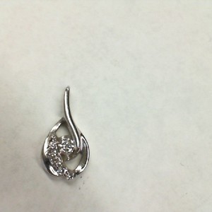  Gold 10kt 1.00gms Pendant White Gold Teardrop Shaped Diamond Pendant