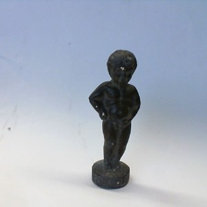 Antiques & Collectibles Art Bruxelles Boy - Small figurine of boy peeing
