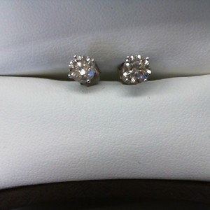 1.00CTW  DIAMOND STUD(.50CT EA) WHITE GOLD EARRINGS