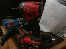 Milwaukee 2953-20 1/4" Hex Impact Driver w/ Battery