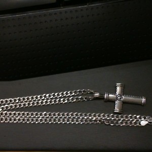  DAVID YURMAN CROSS AND CHAIN 