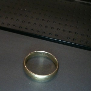  10K GOLD BAND