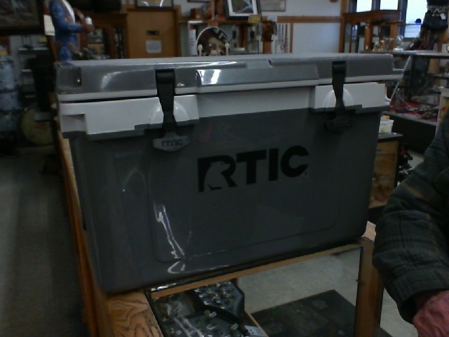 Gold Rtic Cooler RTIC Ultra-Light 32 Quart Hard Cooler | Gold Rush Pawn Company