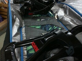 Burton Bullet 60 w/ Burton Bindings & Dakine Rolling Soft Case