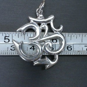  OM SYMBOL PENDANT STERLING SILVER