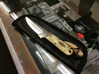 Carder Fixed Blade w/ Tooth & Soft Case