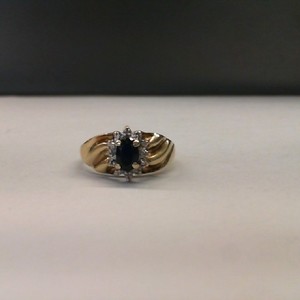  Yellow Gold 10kt 2.00gms Dark Blue Sapphire Ring, Size 7