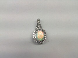  Sterling Silver 0.925% 1.00gms Opal and Sparkling Gemstone Pendant