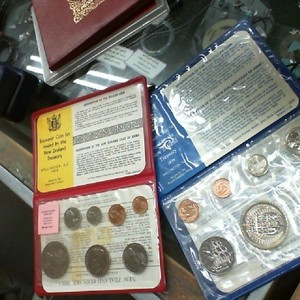 Coins New Zealand coin issue flip 7 uncirculated coin set 1979 or 1975