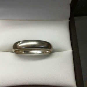 WHITE 14K GOLD BAND