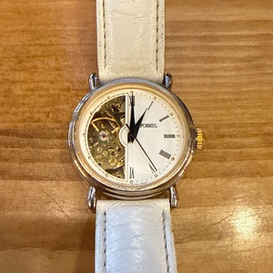 FOSSIL WOMAN'S WATCH WHITE AND GOLD, WHITE BAND *NEEDS BATTERY 