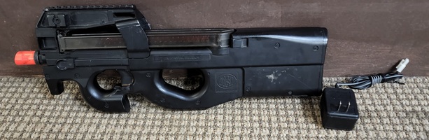 P90 Airsoft w/ Magazine and Charger