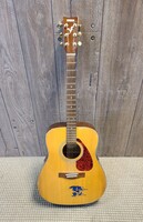 Yamaha Tobacco Brown Acoustic Guitar