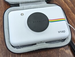 Polaroid Snap Camera in Traveling Case