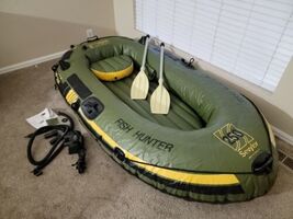Sevylor Fish Hunter HF250 Inflatable Raft w/ Foot Pump and Oars