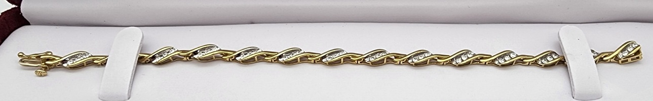 14kt Yellow Gold Bracelet w/ Fourty-Two .10