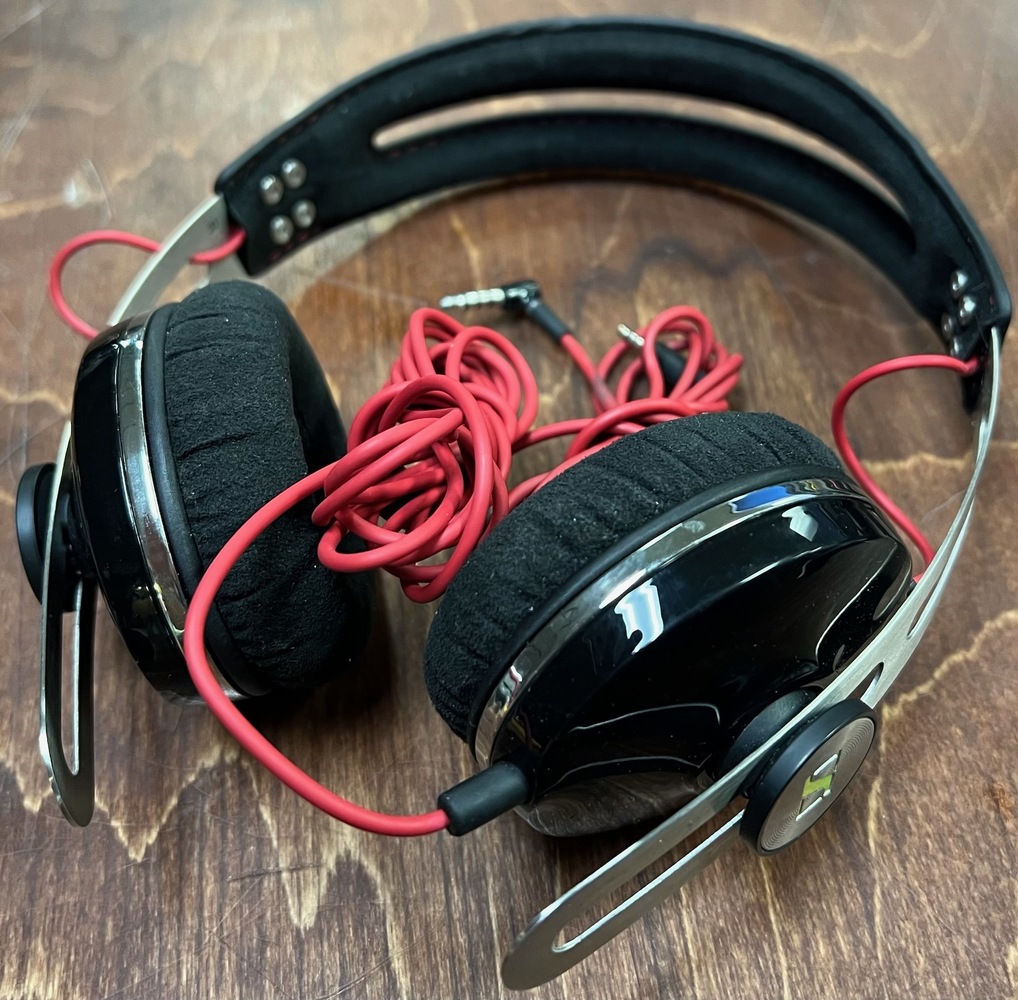 Sennheiser Momentum Over the Ear Corded Headphones