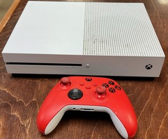 Xbox One Slim 1TB w/ Cords and Controller