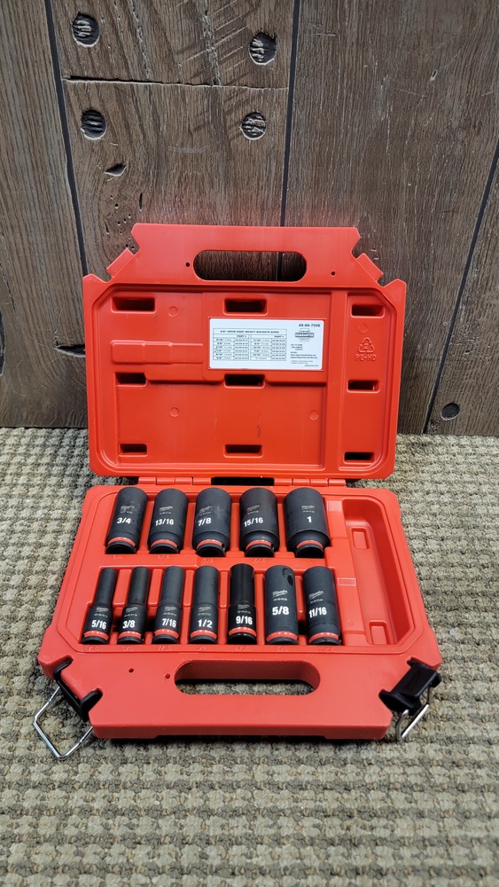 Milwaukee Socket Set | Great Plains Pawn