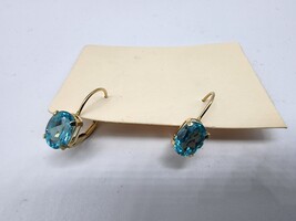 14kt Yellow Gold Earrings w/ Blue Stones