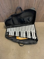CB 30-Key Xylophone in Bag w/ Stand (No Mallets)