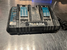 Makita DC18RD Battery Charger