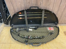 PSE Silver Hawk Compound Bow in Hardshell Case