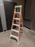 Louisville Fiberglass Cross X 6' Step Ladder