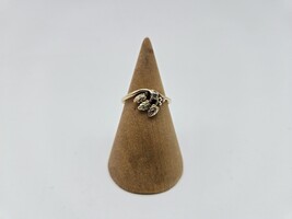 10kt BHG Leaf Ring w/ Small Round Diamond
