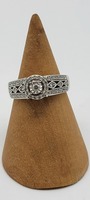 14kt Ring w/ Numerous Diamond Chips