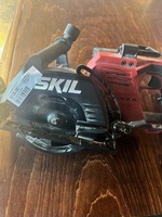 SKIL Saw w/ Batteries & Charger