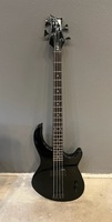 Dean Edge 4-String Bass