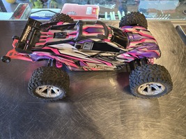 traxxas  rustler 4x4vxl
